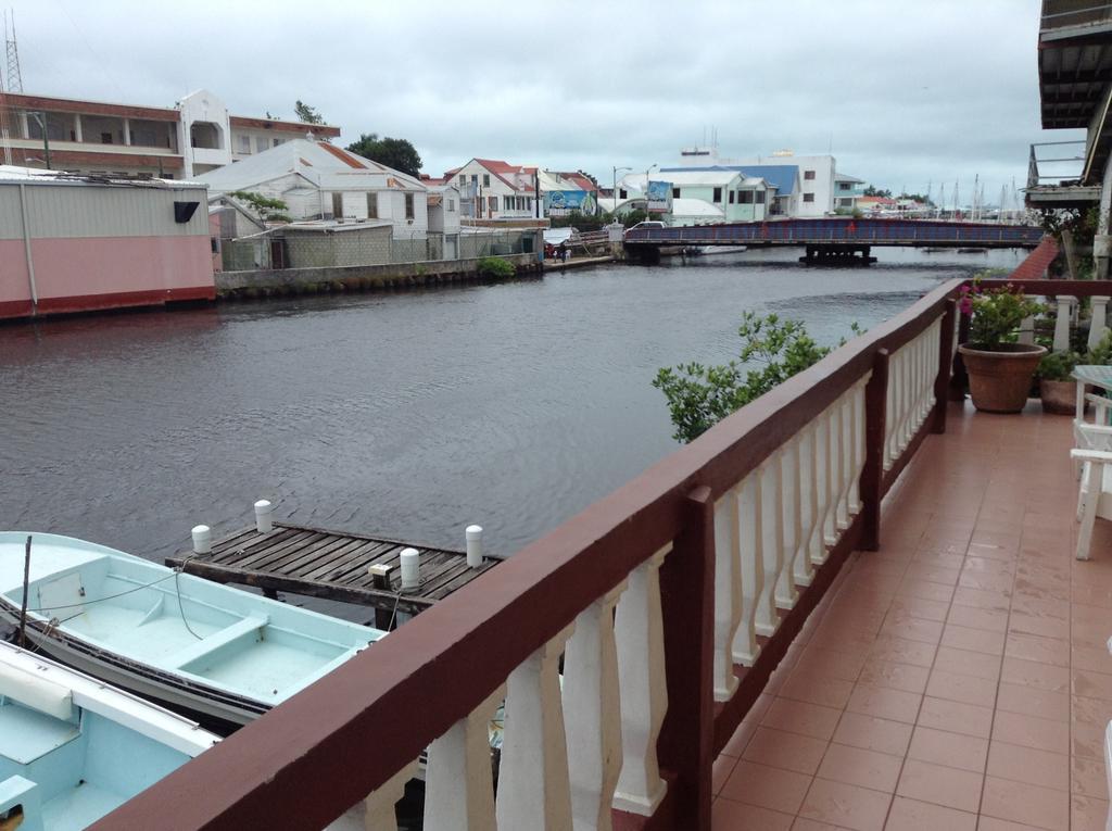 Belcove Hotel & Guesthouse Belize City Kültér fotó