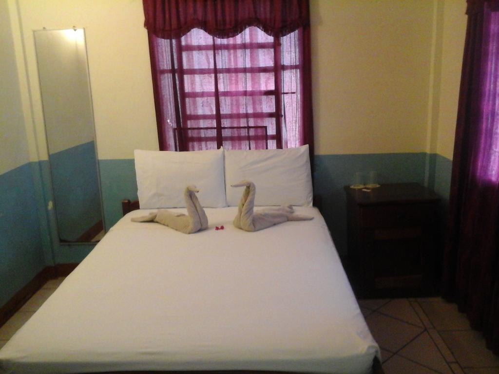 Belcove Hotel & Guesthouse Belize City Kültér fotó