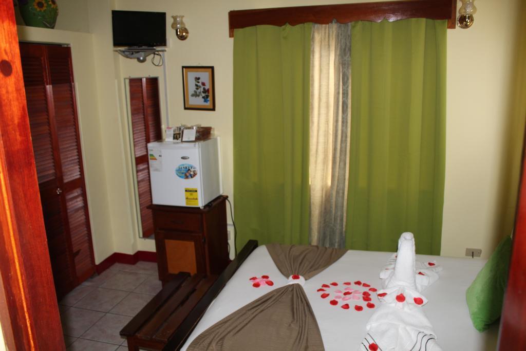 Belcove Hotel & Guesthouse Belize City Kültér fotó